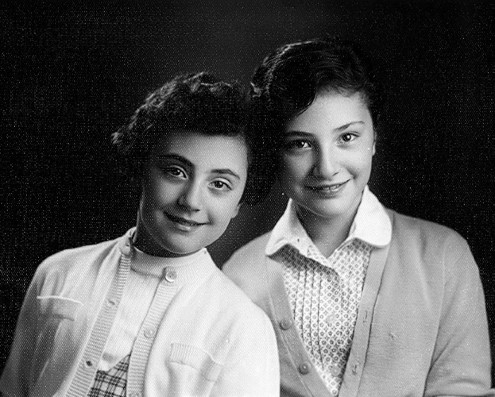 sorelle, anni 60